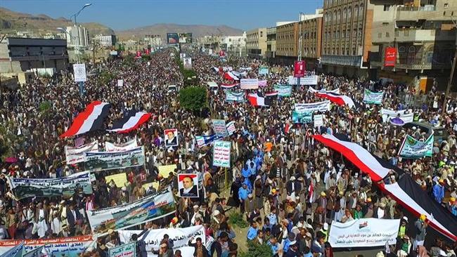 Yemenis decry Saudi deadly war, blockade of ports