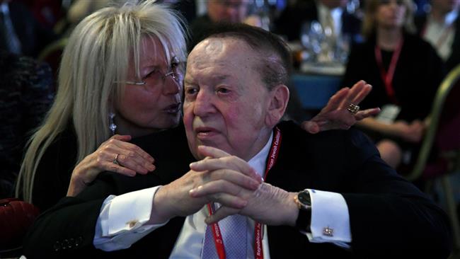 Adelson breaks with Bannon despite his approbation