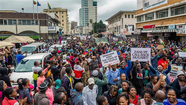 Thousands call for Mugabe’s resignation in Harare