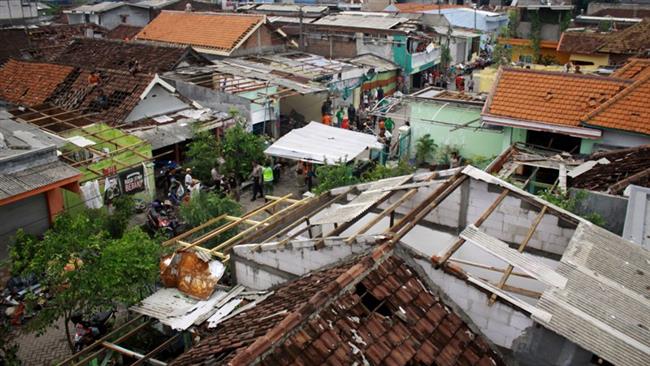 Indonesia tornado damages homes, injures 35 