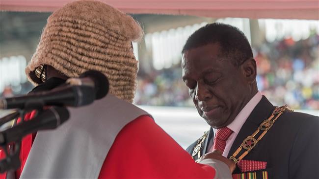 Zimbabwe: le nouveau président a prêté serment