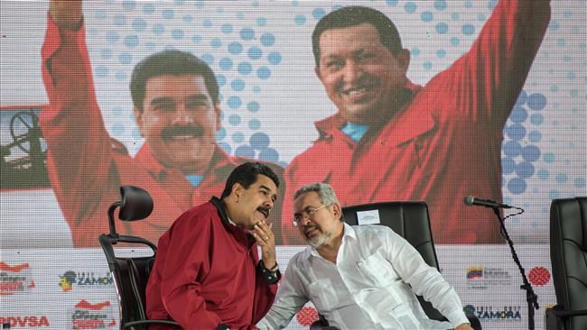 Venezuela nabs former senior oil officials in graft probe