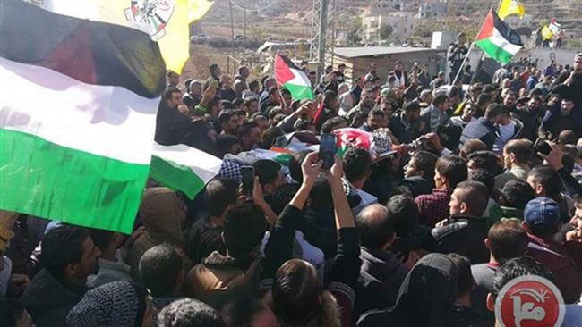 Massive funeral held for Palestinian farmer: Video  
