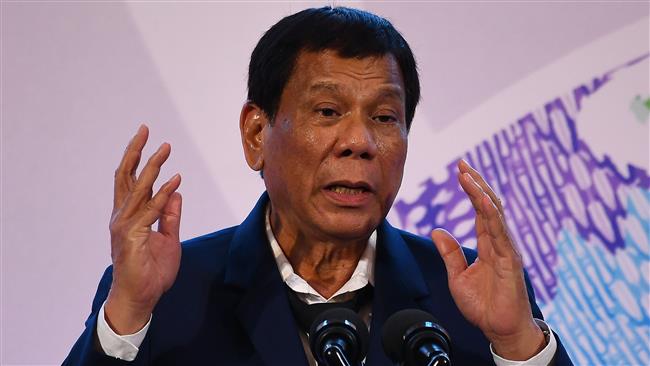 Philippines’ Duterte orders police back to drug war