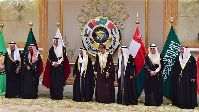 UAE says forming new bloc with Saudi Arabia
