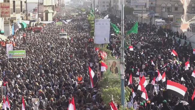Yemenis stage mass rally to show unity against Saudi Arabia