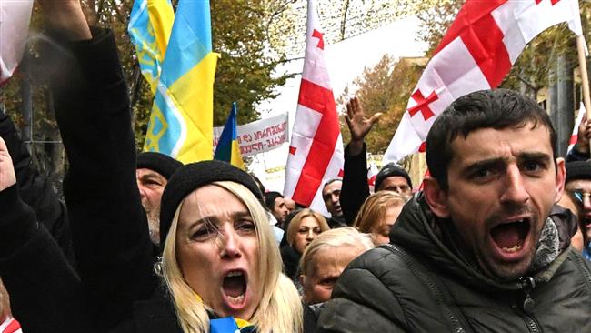 Protests in Kiev continue as Saakashvili remains defiant