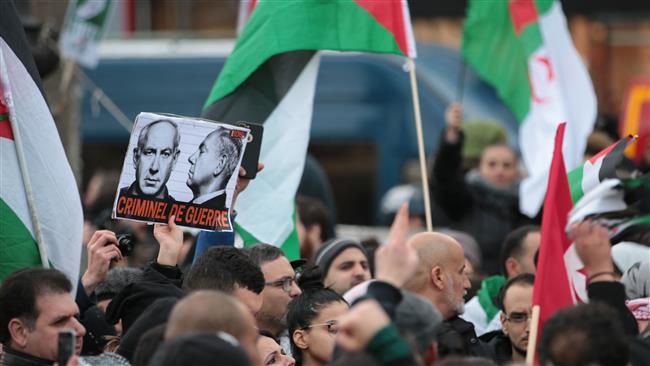 Parisians protest US Jerusalem announcement