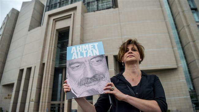 Turkey demands life for 3 journalists 