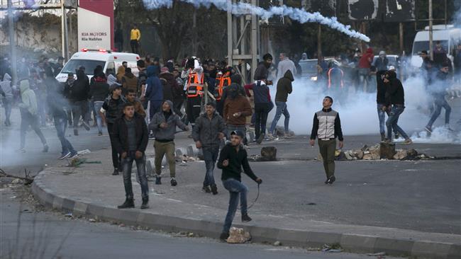 Israeli forces injure 17 Palestinians near Nablus
