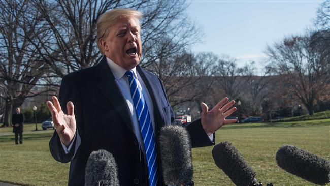 Trump denies plan to fire head of Russia probe
