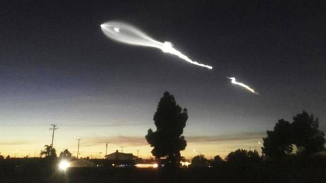 Mysterious light over Los Angeles sparks UFO frenzy