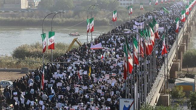 Une intervention militaire réunira les Iraniens