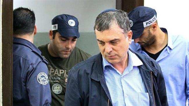 ‘Netanyahu’s aide to testify against him in graft probe’ 