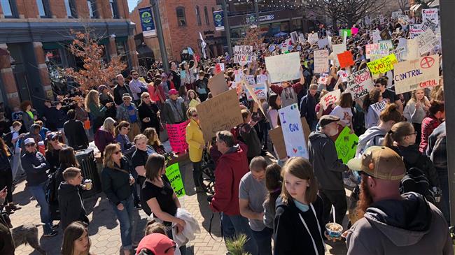 Colorado students stage walkout to protest guns 