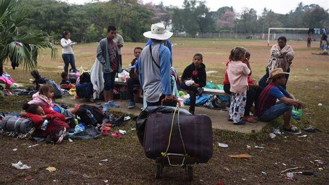 Migrant caravan in Mexico resumes journey toward US