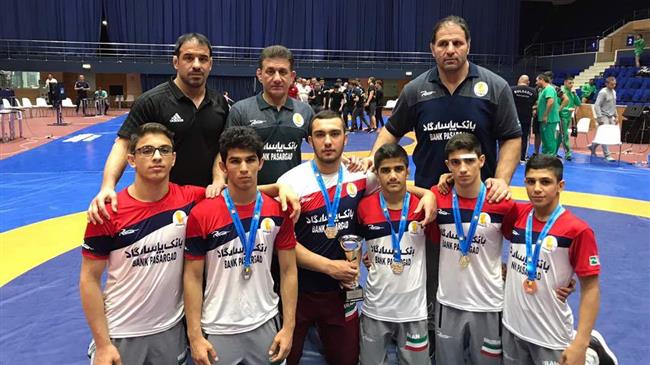Young Iranian freestylers stand 3rd in Romania bouts