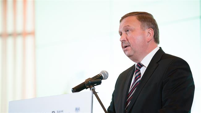 Belarus calls for de-dollarization of trade with Russia