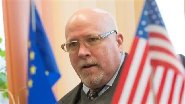 US envoy to Estonia to retire over Trump's jibes