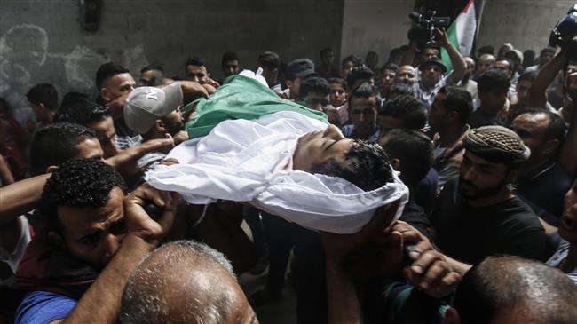 Gazans hold funerals for slain protesters 