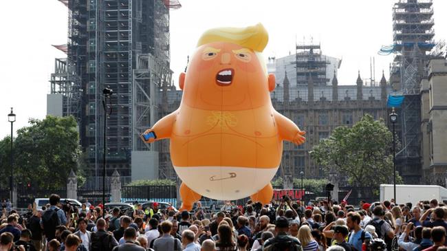 Orange ‘Trump baby’ blimp flies over London