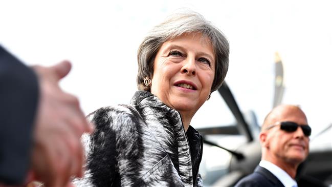 UK in turmoil: May threatens general election 