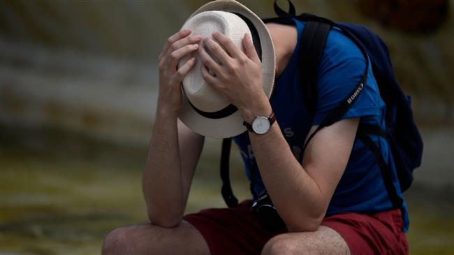 Europe copes with record heat wave, 2 die in Spain