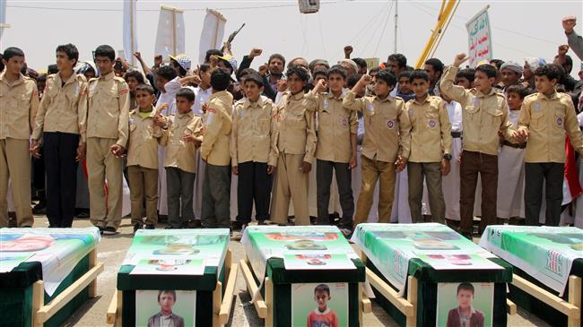 Yemenis condemn Saudi airstrike on school bus 