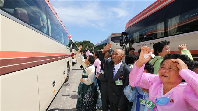 Korean families say tearful goodbyes after reunion
