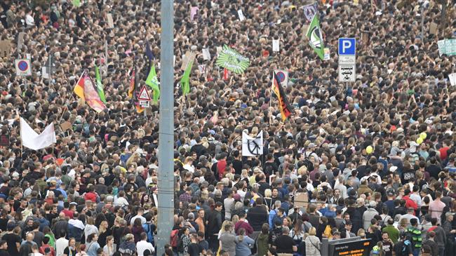50,000 attend anti-fascist concert in Germany