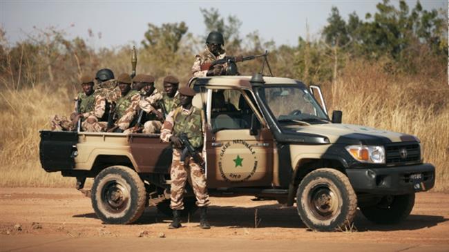Blasts kill eight in Mali as France parachutes troops