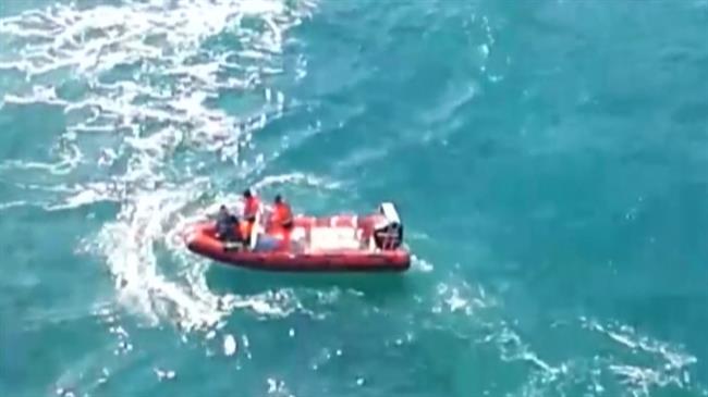 8 dead, 25 missing as refugee boat sinks off Turkey