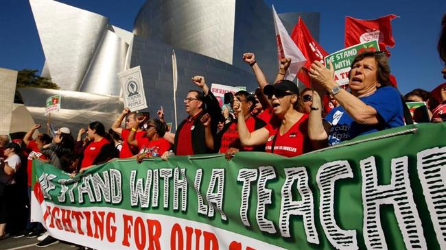 Thousands of teachers in Los Angeles protest over pay