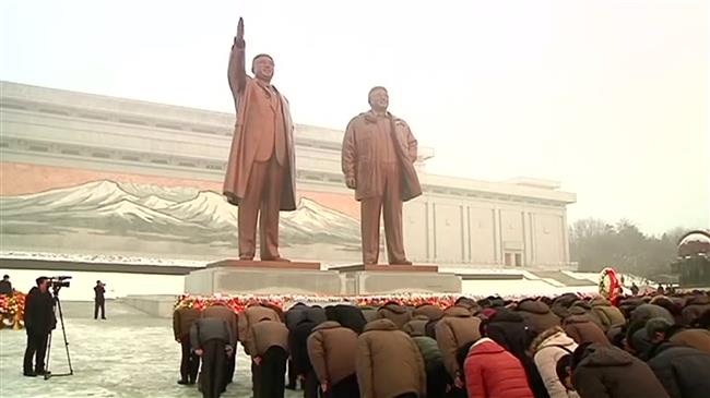 N Koreans commemorate Kim Jong Il's death anniv.