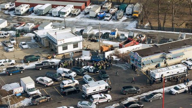 5 dead in US mass shooting at Illinois factory