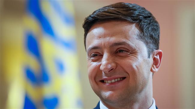 Comedian actor strengthens lead in Ukraine election  