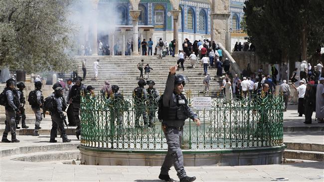 Clashes break out as settlers storm al-Aqsa Mosque