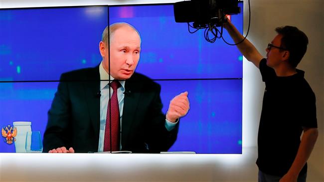 Russia's Putin, Ukraine's Zelenskiy discuss ending conflict 
