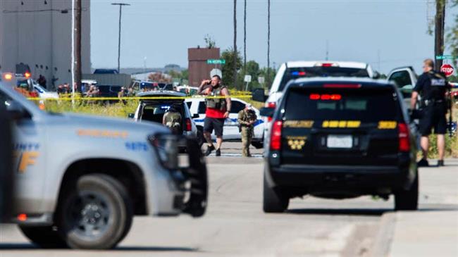 Texas shooting kills 5, injures 21, Alabama teen shoots 10