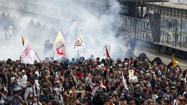 Colombian students protest ends in clashes