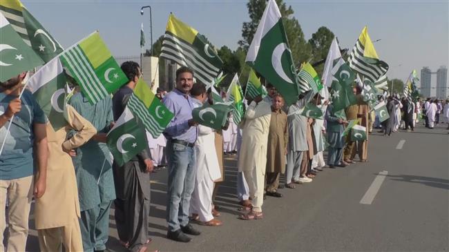 Pakistanis protest against curfew in Kashmir