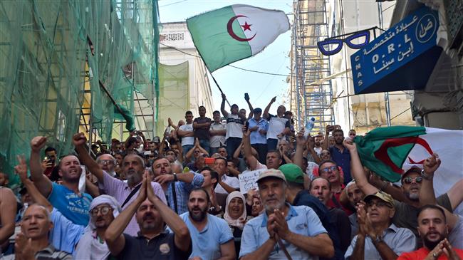 Hundreds protest proposed energy law in Algeria