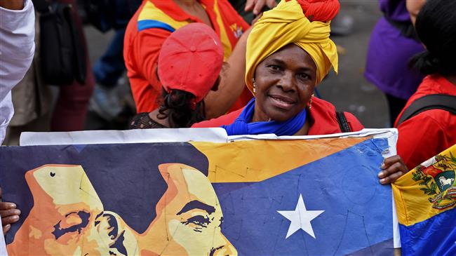 Rival rallies held in Venezuela