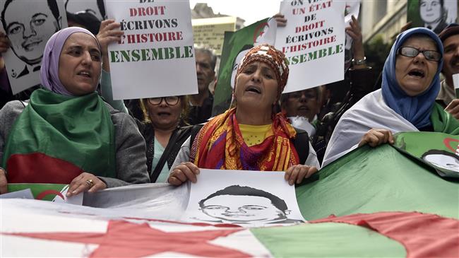 1000s of Algerians protest for last consecutive Friday of year
