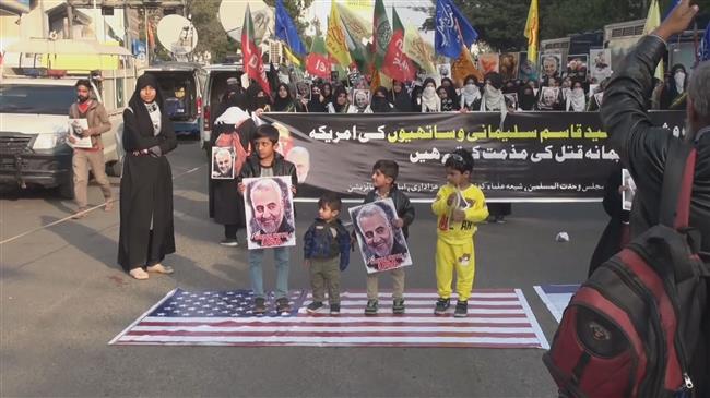 Protesters condemn Soleimani murder in Karachi