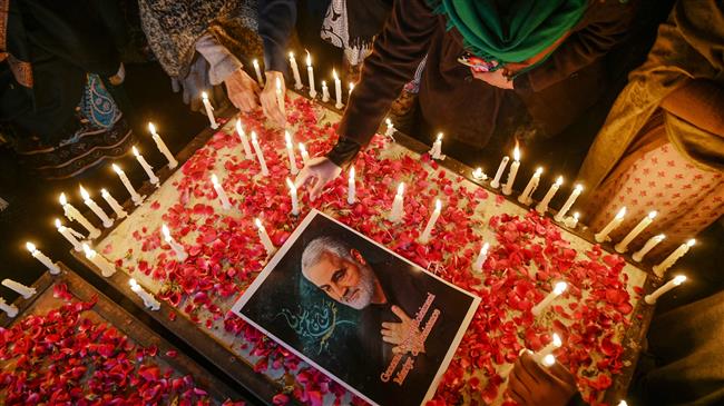 Pakistan: Women hold candlelight vigil for General Soleimani