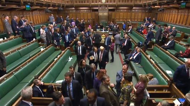 DUP backs deal to restore devolved government