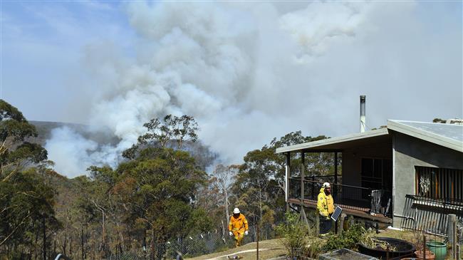 Strong winds create monster blaze in Australia