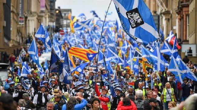 Scottish nationalists in massive show of force 