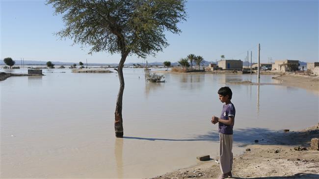 Iranian people join armed forces, government to aid flood-hit provinces